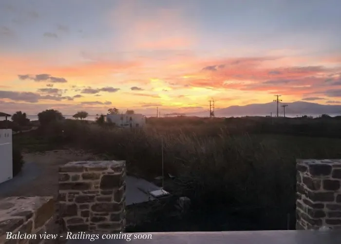 Naxos Cube Villa Panoramic Views Maisonette With Sea View 2 Min Walk To Plaka Beach Apartamento