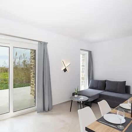 Naxos Cube Panoramic Views Maisonette With Sea View 2 Min Walk To Apartamento Pláka