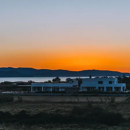 Naxos Cube Panoramic Views Maisonette With Sea View 2 Min Walk To Apartamento
