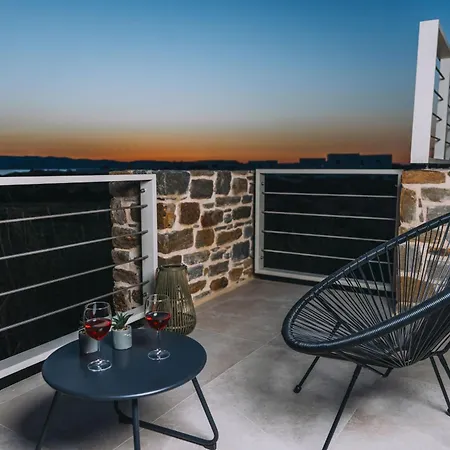 Naxos Cube Panoramic Views Maisonette With Sea View 2 Min Walk To * Plaka (Naxos)